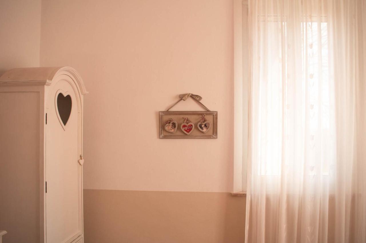 Il Bianconiglio R&B Bed & Breakfast Carraie Exterior photo